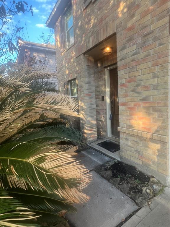 Foto del edificio - 7910 Chatham Springs Ln
