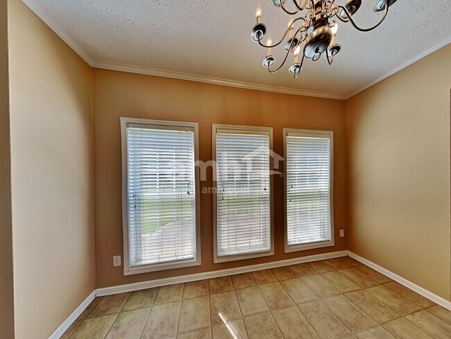 Foto del edificio - 340 Sunderland Cir