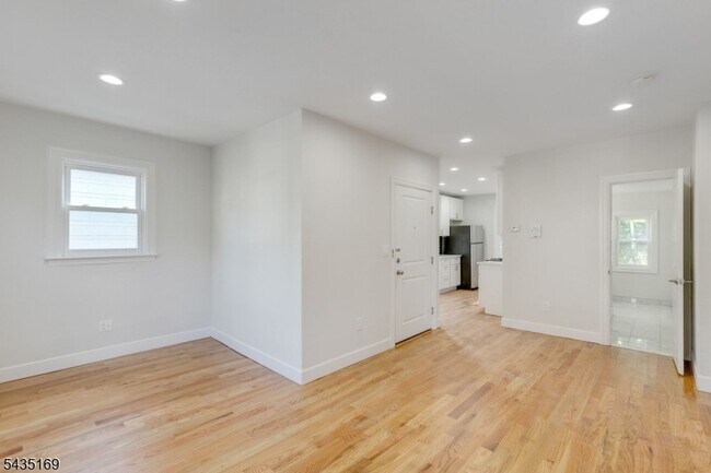 Foto del edificio - 161 Ashland Ave