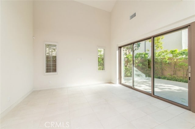 Building Photo - 111 Winnett