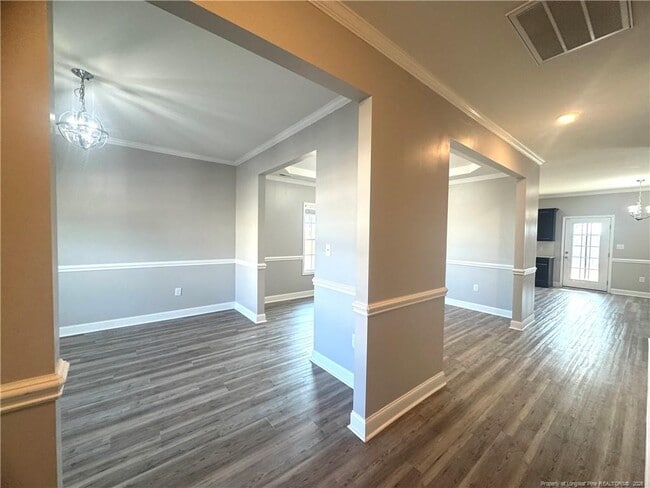 Building Photo - 571 Weston Woods St