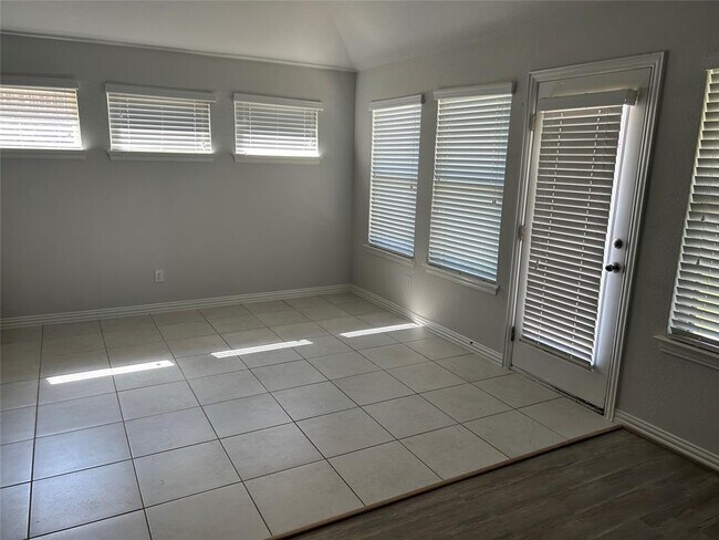 Foto del edificio - 19804 Rhiannon Ln