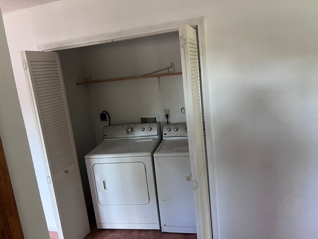 Foto del edificio - 4536 Viola St