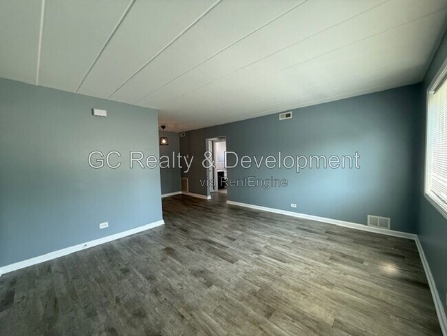 Foto del edificio - 342 Wilson Ave