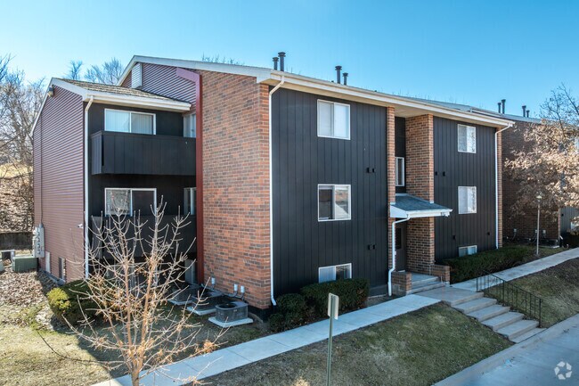 Foto del edificio - Raven Oaks Apartments