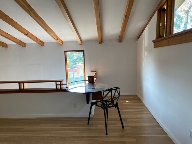 Building Photo - 16531 Akron St