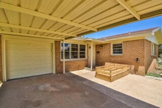 Building Photo - Cute 4 bed 2 bath house