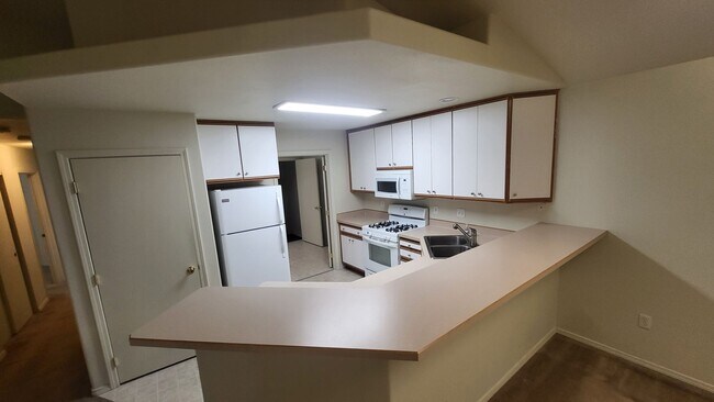 Foto del edificio - 562 NE Negus Loop