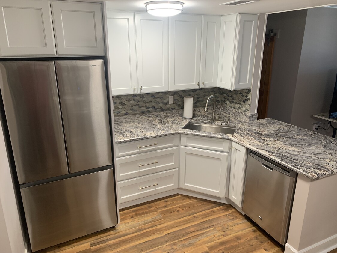 Foto principal - 1205 Saint Charles Ave