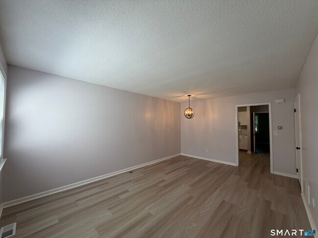 Foto del edificio - 310 Booth St