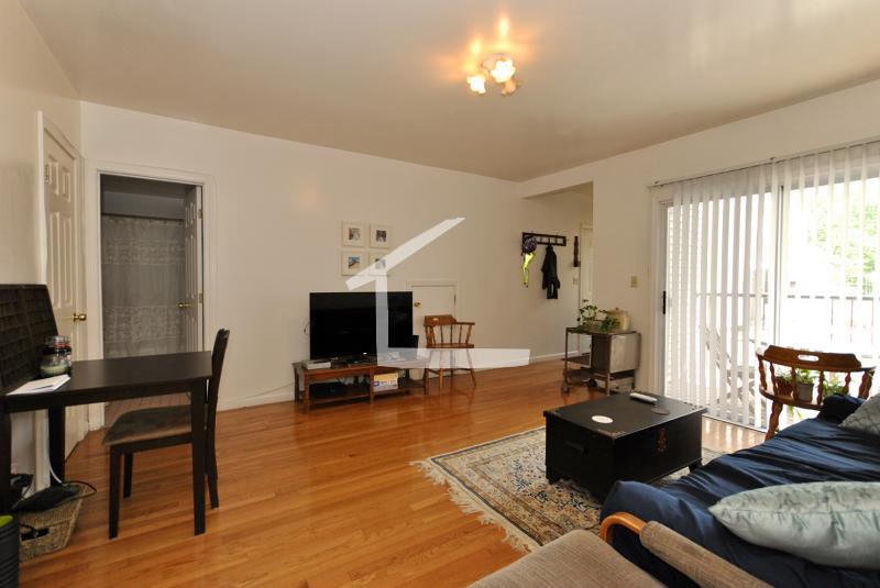 10 Pl, Newton, MA 02458 10 Pl Newton, MA Apartments