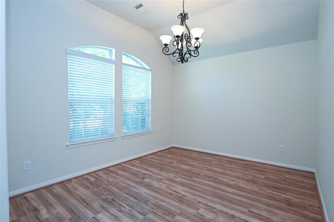 Foto del edificio - 19119 Canyon Ferry Ln