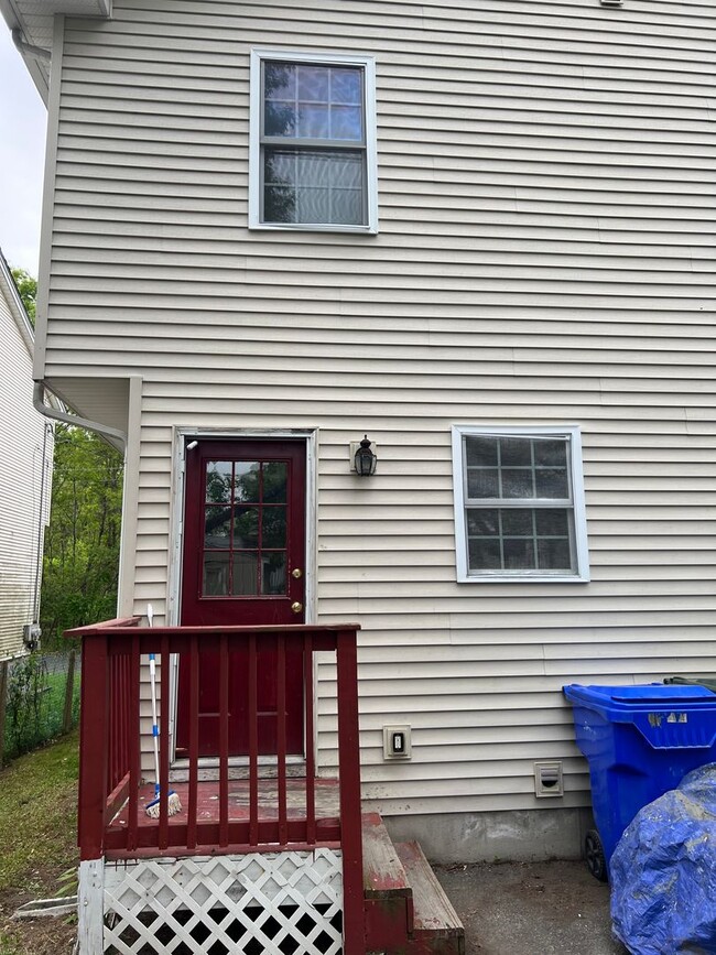 Building Photo - 133-135-135 Moxon St