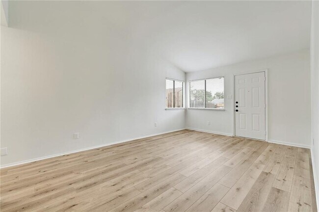 Foto del edificio - 1602 W Braker Ln