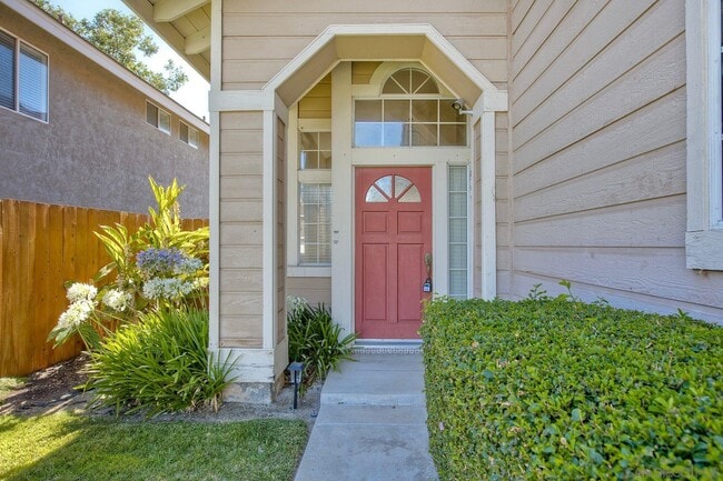 Foto del edificio - 14718 Carmel Ridge Rd