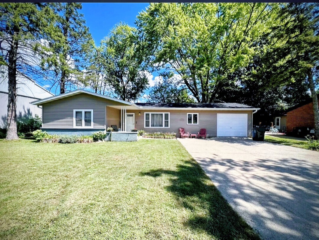 Foto principal - 806 S Walnut St