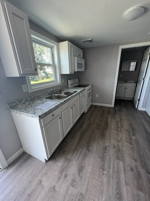 Foto del edificio - 235-237 State Road