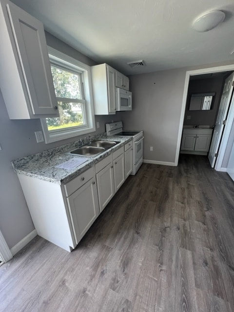 Building Photo - 235-237 State Road