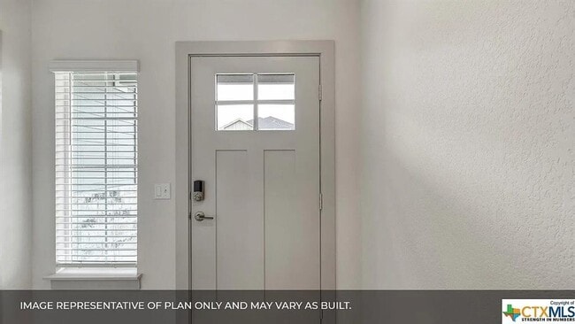 Foto del edificio - 325 Fairfax Ave