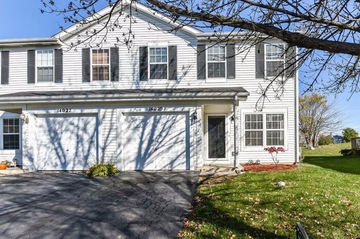 Foto principal - 14029 Danbury Dr