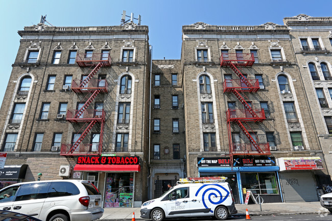 Foto del edificio - 616 W 207th St