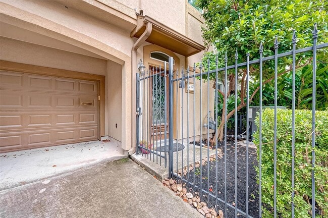 Building Photo - 4316 Rose St