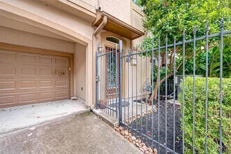 Building Photo - 4316 Rose St