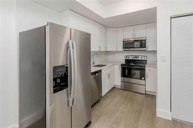 Foto del edificio - 1620 NW 18th St