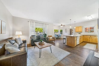 Building Photo - 6601 N Spurwing Loop