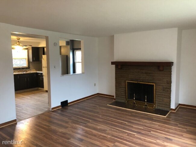 Foto del edificio - 4 br, 1.5 bath House - 3012 22nd Ave