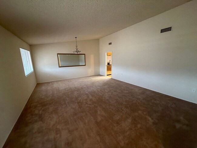 Foto del edificio - 17418 N 123rd Dr