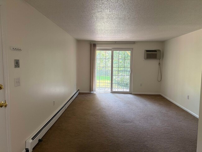 Building Photo - 2108 White Cedar Blvd