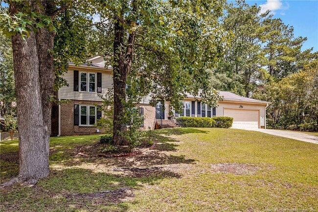Building Photo - 221 Waxhaw Dr