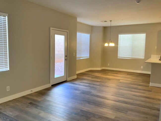 Building Photo - 5963 Rampolla Dr