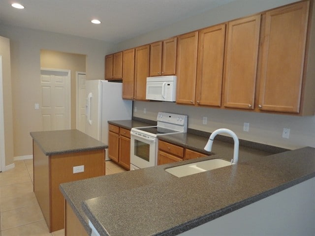 Building Photo - 1304 Emerald Hill Way