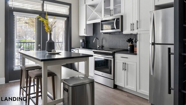 Foto del edificio - 2550 Blackmon Dr