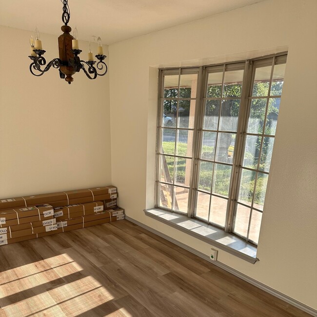 Foto del edificio - 3517 Ranch Rd E