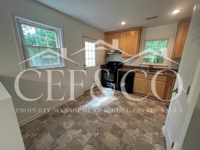 Foto del edificio - 138 Becknell Dr