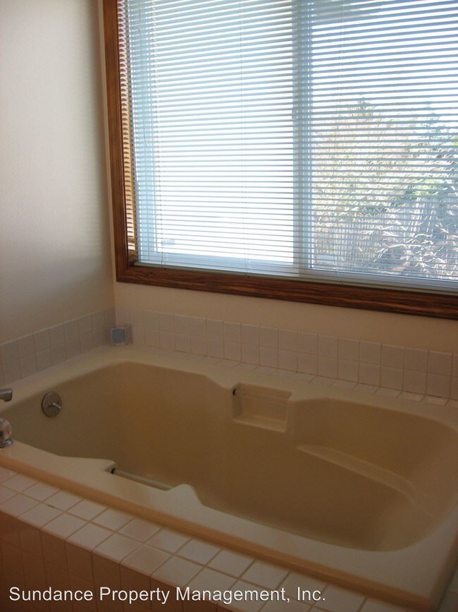 Foto del edificio - 16710 SW Estuary Dr