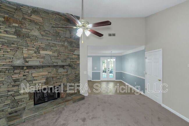 Foto del edificio - 30 Oaklake Ct