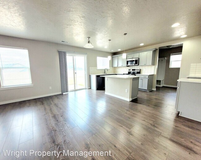 Foto del edificio - 3 br, 2.5 bath House - 3427 S Cape Coral Ave