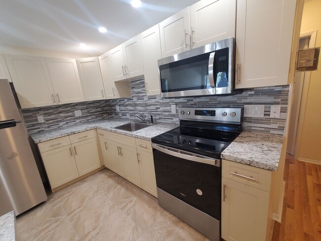 Photo - Maybury Mansions Apartment