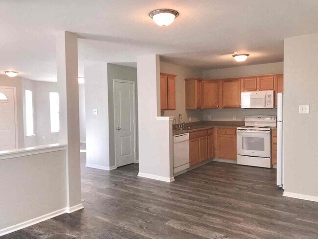 Building Photo - 15400 Gallow Ln