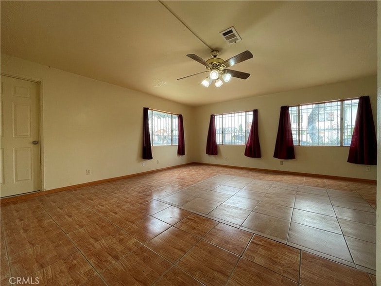 Photo - 1349 Walnut Avenue Unit