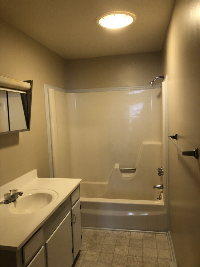 Foto del edificio - West 6th Ave apartments