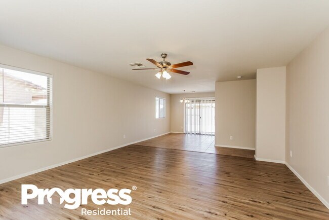 Foto del edificio - 25078 W Dove Trail