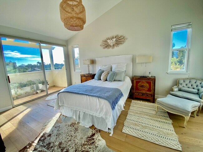 Foto del edificio - 6481 Zuma View Pl