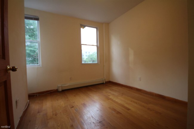Building Photo - 465 Lafayette Ave