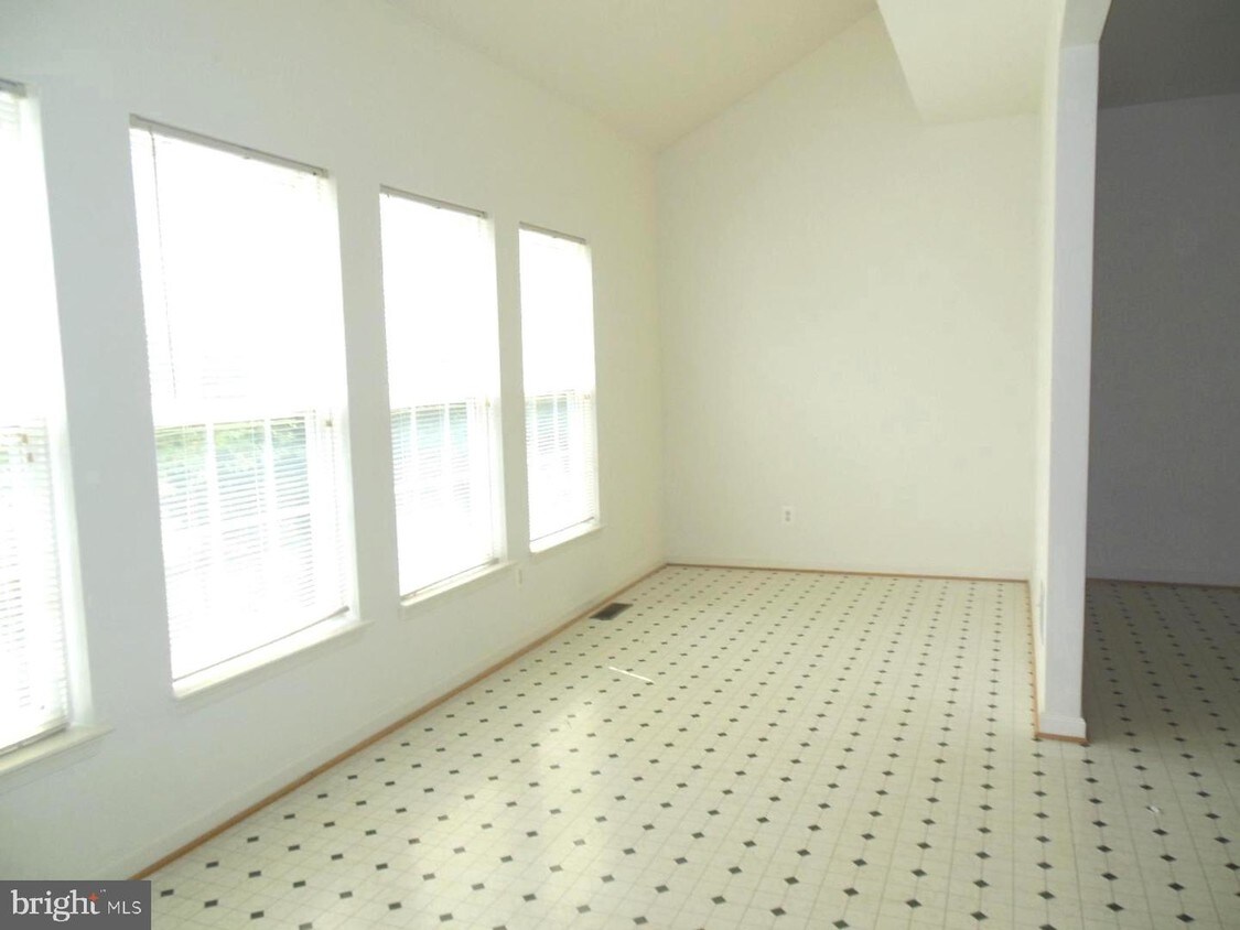 Foto principal - 10104 Sir Reynard Ln