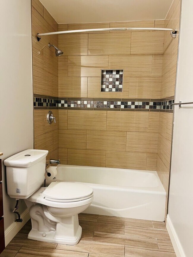 Foto del edificio - Spacious home in West San Jose